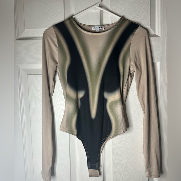 Bodycon long sleeve / Fashion Nova - Picture 1 of 8